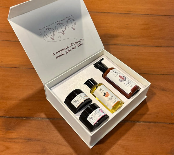 Gift Box Combo : A Luxurious Gift of Nature : 4 items